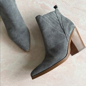 Marc Fisher Gadri Blue Gray Suede Ankle Boots Sz 8.5M